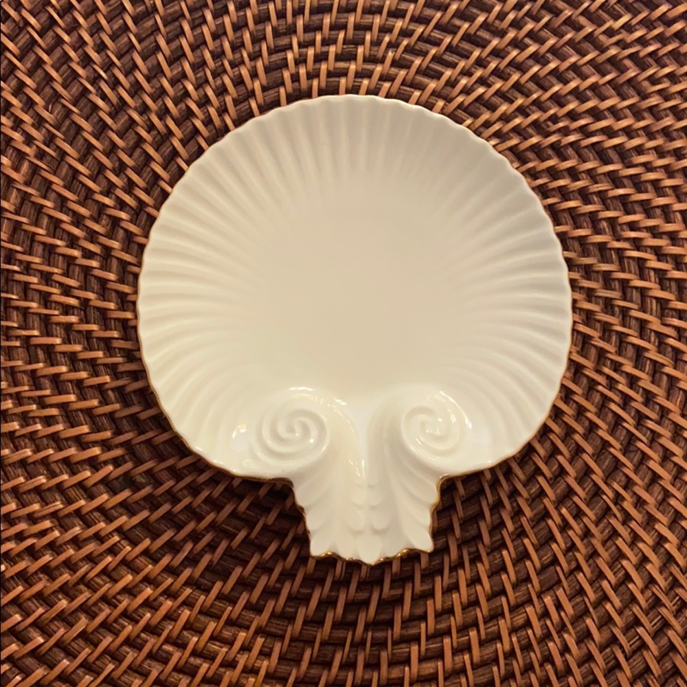 Vintage white Lenox shell catch all/dish